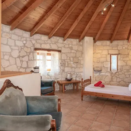 Gerakomylos Stone House * Vasilikí