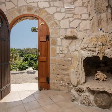 بيت للعطل Gerakomylos Stone House *