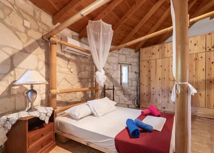 Gerakomylos Stone House Vakantiehuis