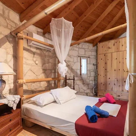 Gerakomylos Stone House Tatil Evi